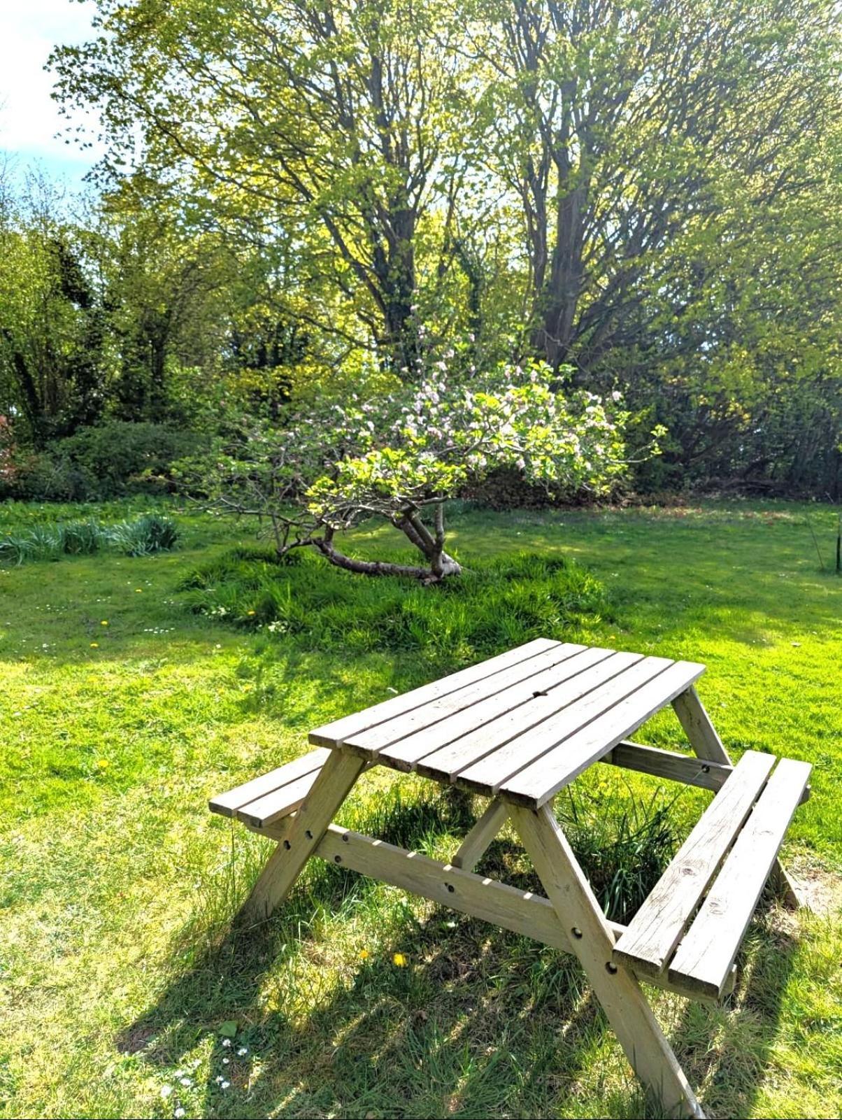 Unique & Rural Child Friendly Annexe With Large Gardens, Games & Tennis Court - Chichester Holiday Properties Екстериор снимка