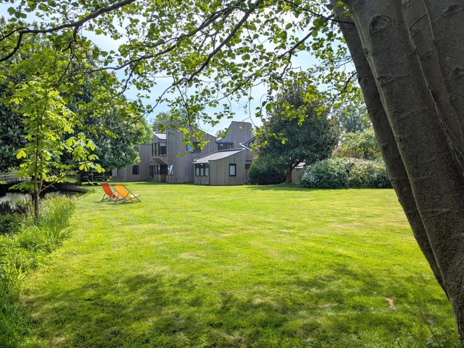 Unique & Rural Child Friendly Annexe With Large Gardens, Games & Tennis Court - Chichester Holiday Properties Екстериор снимка