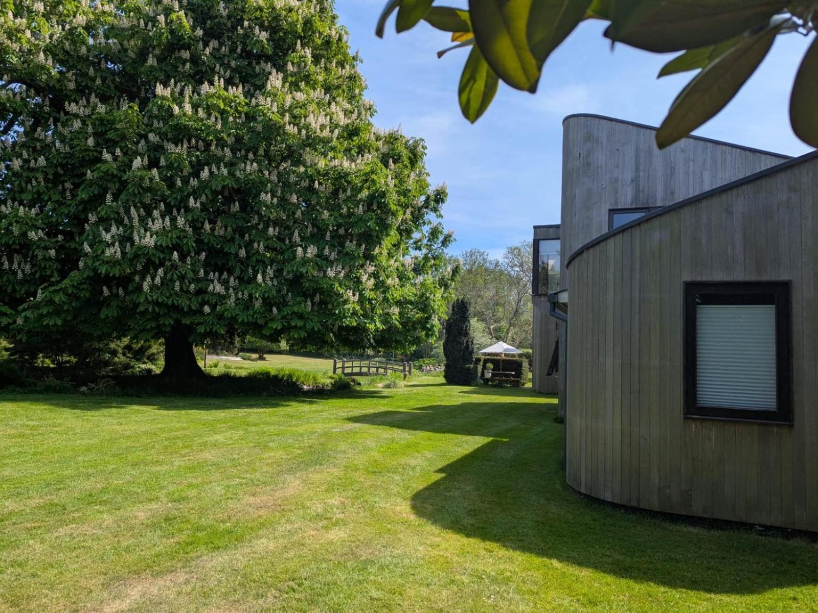 Unique & Rural Child Friendly Annexe With Large Gardens, Games & Tennis Court - Chichester Holiday Properties Екстериор снимка