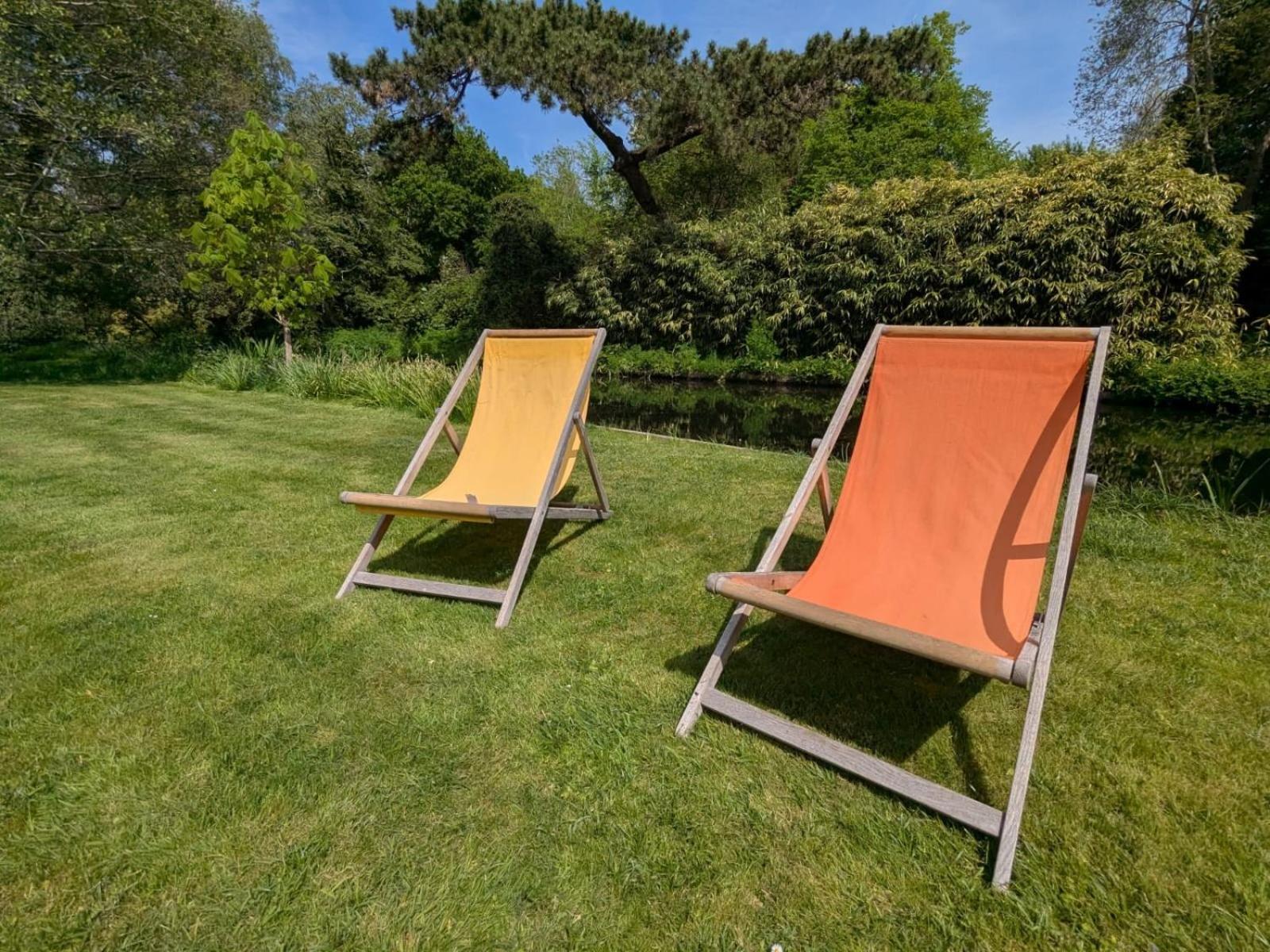 Unique & Rural Child Friendly Annexe With Large Gardens, Games & Tennis Court - Chichester Holiday Properties Екстериор снимка